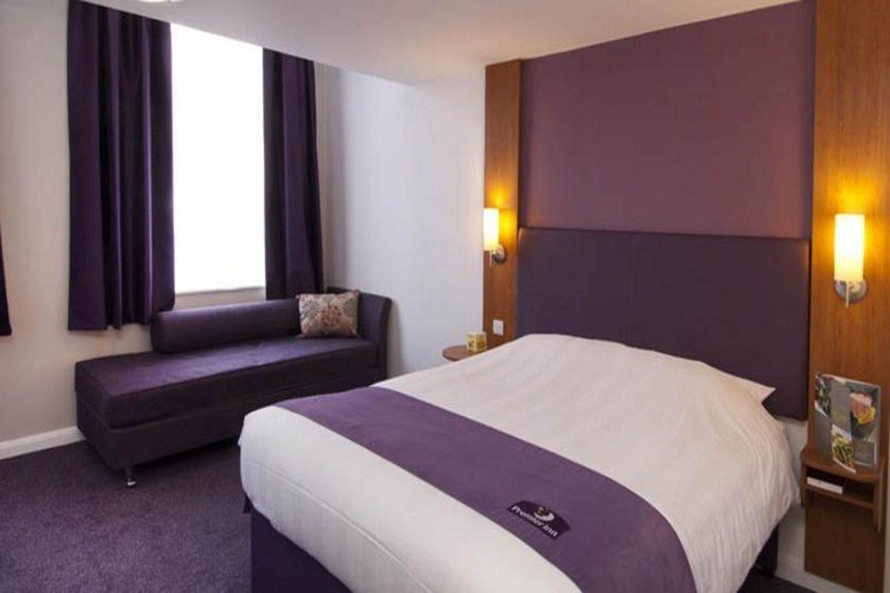 Premier Inn Premier Inn Southend Airport Extérieur photo
